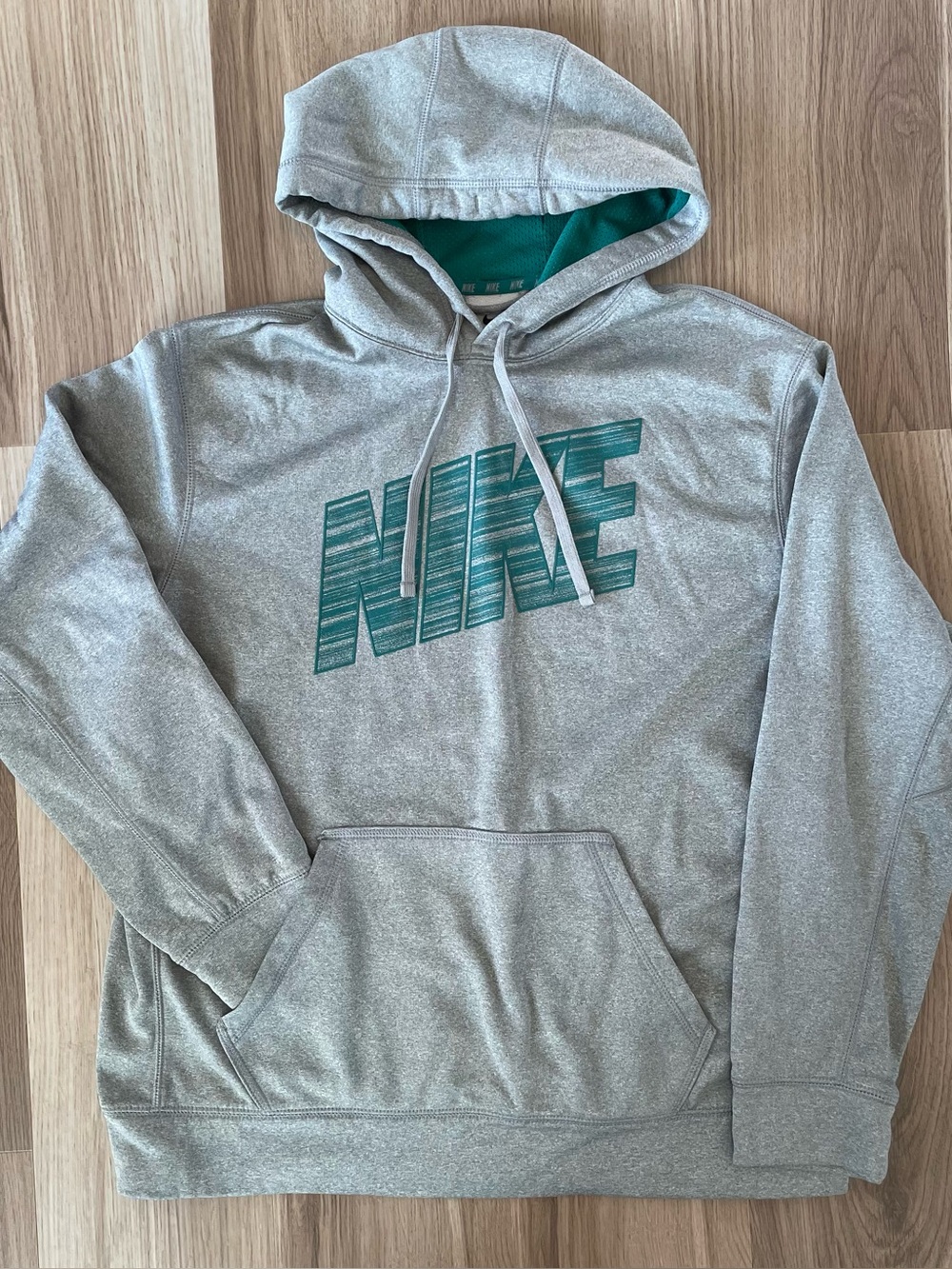 NIKE Mens L Therma Fit Hoodie Sweatshirt Gray Green Logo Athletic Fleece Active